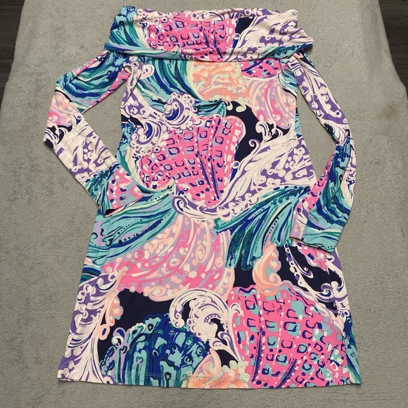 Lilly Pulitzer Sweaters - Lilly Pulitzer Trisha‎ Dress Small All That She Wants Off The Shoulder Read
